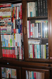 上杉さんの書斎の本棚